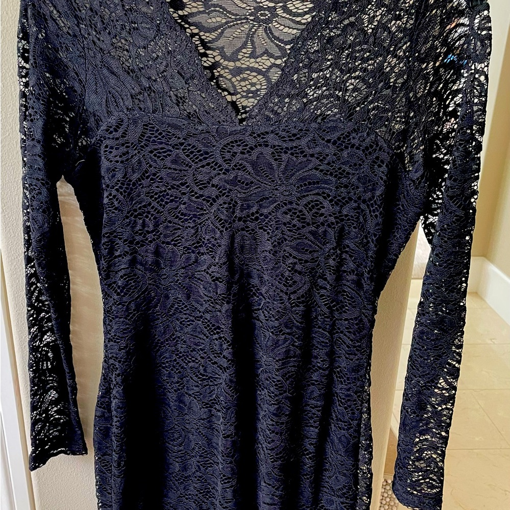 Gorgeous Venus Black lace dress